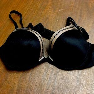 Victoria’s Secret FABULOUS Plunge Padded Push-Up Black Micro Satin & Sequin Bra